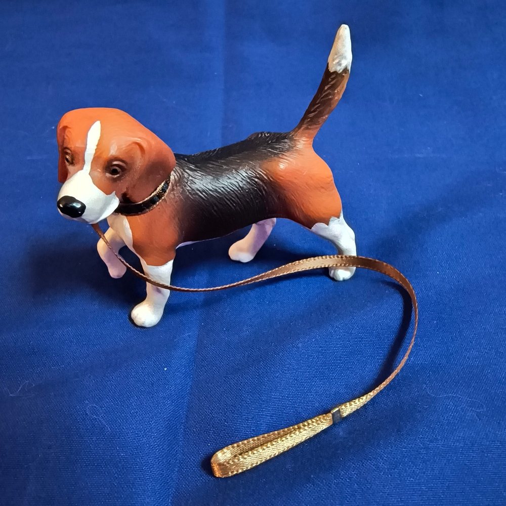 Beagle Dog Figurine with Leash